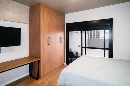 Studio para alugar com 67m², 0 quarto e sem vaga Studio para alugar com 67m², 0 quarto e sem vagaStudio