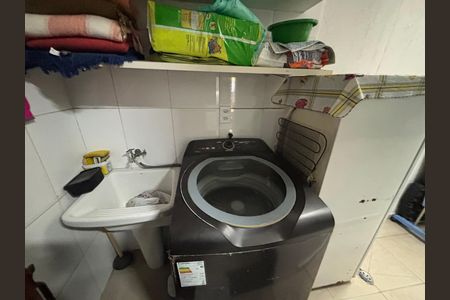 Casa à venda com 92m², 4 quartos e 2 vagas Casa à venda com 92m², 4 quartos e 2 vagasÁrea de Serviço