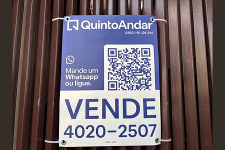 Casa à venda com 92m², 4 quartos e 2 vagas Casa à venda com 92m², 4 quartos e 2 vagasFachada