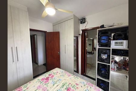 Casa à venda com 92m², 4 quartos e 2 vagas Casa à venda com 92m², 4 quartos e 2 vagasQuarto 1