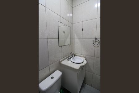 Casa para alugar com 70m², 2 quartos e sem vaga Casa para alugar com 70m², 2 quartos e sem vagaBanheiro