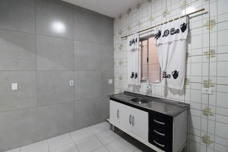 Cozinha de casa para alugar com 2 quartos, 70m² em Butantã, São Paulo