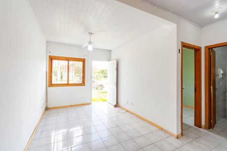 Casa para alugar com 2 quartos, 42m² em Guajuviras, Canoas
