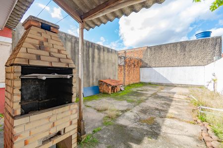 Casa para alugar com 42m², 2 quartos e 1 vaga