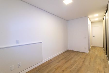 Casa de condomínio à venda com 245m², 3 quartos e 2 vagas Casa de condomínio à venda com 245m², 3 quartos e 2 vagasSuite 2