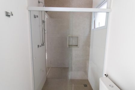 Casa de condomínio à venda com 245m², 3 quartos e 2 vagas Casa de condomínio à venda com 245m², 3 quartos e 2 vagasBanheiro da Suíte 3