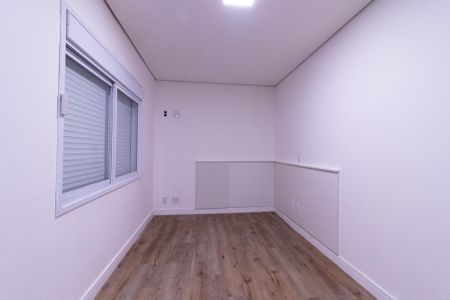 Casa de condomínio à venda com 245m², 3 quartos e 2 vagas Casa de condomínio à venda com 245m², 3 quartos e 2 vagasSuite 2