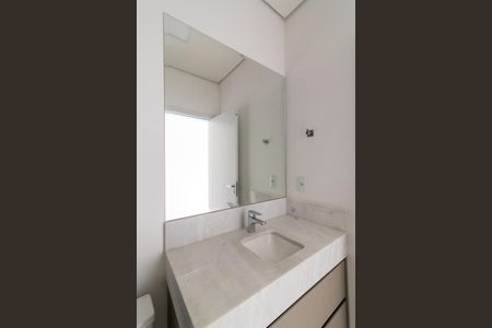 Casa de condomínio à venda com 245m², 3 quartos e 2 vagas Casa de condomínio à venda com 245m², 3 quartos e 2 vagasBanheiro da Suíte 3
