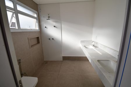 Casa de condomínio à venda com 245m², 3 quartos e 2 vagasBanheiro Suíte