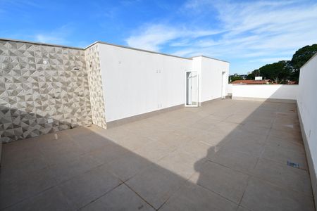 Casa de condomínio à venda com 245m², 3 quartos e 2 vagasTerraço