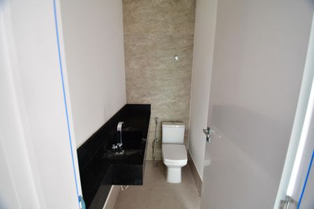 Casa de condomínio à venda com 245m², 3 quartos e 2 vagasLavabo