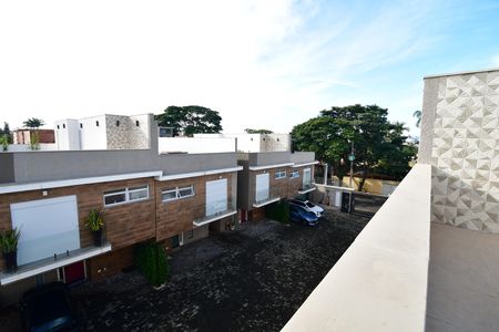 Casa de condomínio à venda com 245m², 3 quartos e 2 vagasTerraço - Vista