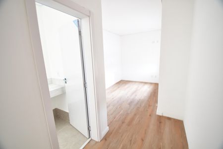Casa de condomínio à venda com 245m², 3 quartos e 2 vagasQuarto 3 - Suíte