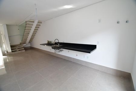 Casa de condomínio à venda com 245m², 3 quartos e 2 vagasCozinha