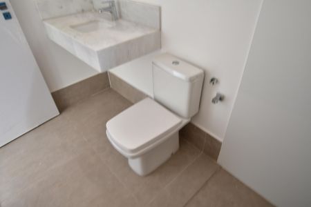 Casa de condomínio à venda com 245m², 3 quartos e 2 vagasBanheiro Suíte