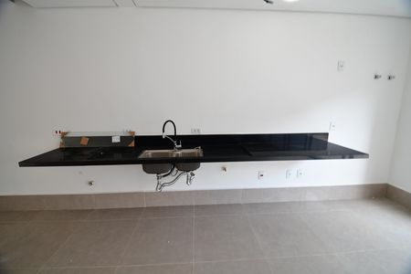 Cozinha de casa de condomínio à venda com 3 quartos, 245m² em Parque Taquaral, Campinas