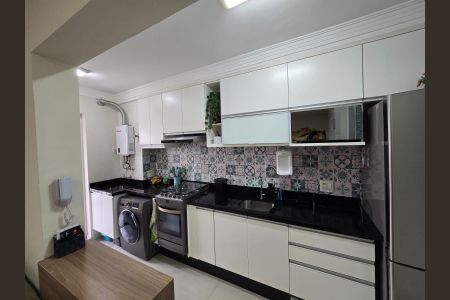 Apartamento à venda com 62m², 2 quartos e 1 vaga Apartamento à venda com 62m², 2 quartos e 1 vagaCozinha e Área de Serviço