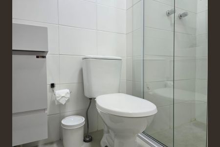 Apartamento à venda com 62m², 2 quartos e 1 vaga Apartamento à venda com 62m², 2 quartos e 1 vagaBanheiro Social