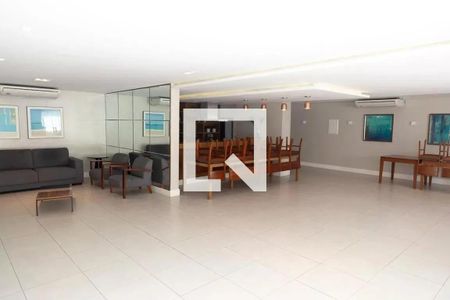 Apartamento à venda com 62m², 2 quartos e 1 vaga Apartamento à venda com 62m², 2 quartos e 1 vagaÁrea comum - Salão de festas