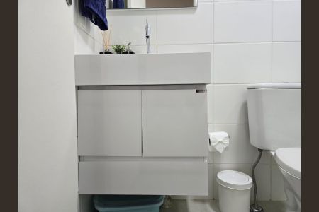 Apartamento à venda com 62m², 2 quartos e 1 vaga Apartamento à venda com 62m², 2 quartos e 1 vagaBanheiro Social