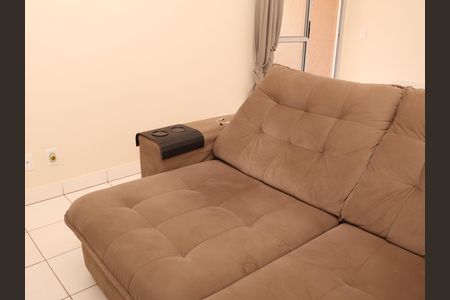 Sala de TV de apartamento à venda com 3 quartos, 70m² em Vila Sao Luiz, Goiânia