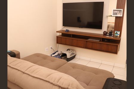 Sala de TV de apartamento à venda com 3 quartos, 70m² em Vila Sao Luiz, Goiânia