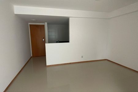 Sala de apartamento para alugar com 3 quartos, 88m² em Jardim Vinte E Cinco de Agosto, Duque de Caxias