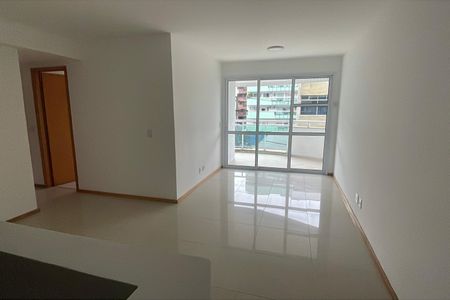 Sala de apartamento para alugar com 3 quartos, 88m² em Jardim Vinte E Cinco de Agosto, Duque de Caxias