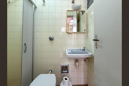 Casa à venda com 170m², 2 quartos e 4 vagasBanheiro de serviço
