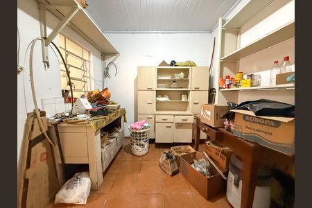 Casa à venda com 170m², 2 quartos e 4 vagasQuarto de Serviço