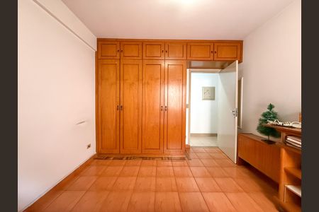 Casa à venda com 170m², 2 quartos e 4 vagasQuarto 1