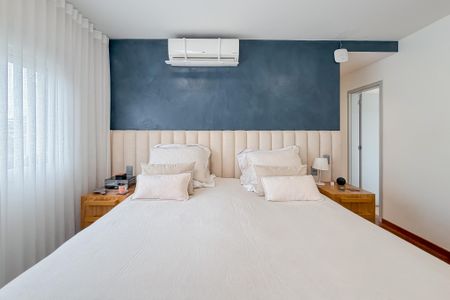 Apartamento à venda com 199m², 3 quartos e 3 vagas Apartamento à venda com 199m², 3 quartos e 3 vagasSuíte Master