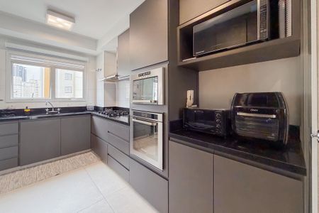 Apartamento à venda com 199m², 3 quartos e 3 vagas Apartamento à venda com 199m², 3 quartos e 3 vagasCozinha