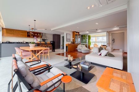 Apartamento à venda com 199m², 3 quartos e 3 vagas Apartamento à venda com 199m², 3 quartos e 3 vagasSala