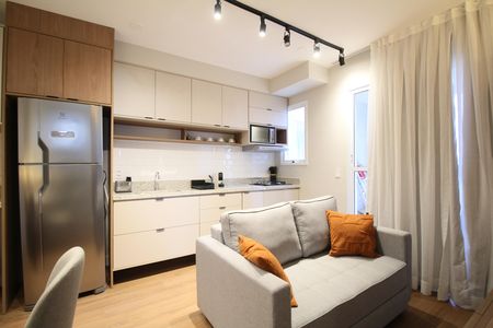 Sala/Cozinha de apartamento para alugar com 2 quartos, 44m² em Cidade Jardim, São Paulo