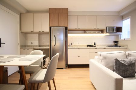 Sala/Cozinha de apartamento para alugar com 2 quartos, 44m² em Cidade Jardim, São Paulo