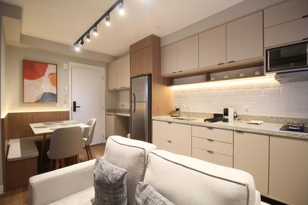 Sala/Cozinha de apartamento para alugar com 2 quartos, 44m² em Cidade Jardim, São Paulo