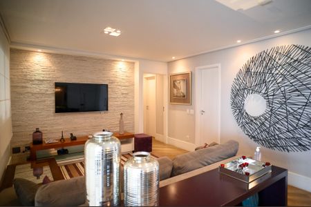 Apartamento à venda com 143m², 3 quartos e 3 vagas Apartamento à venda com 143m², 3 quartos e 3 vagasSala
