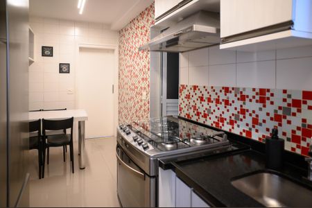 Apartamento à venda com 143m², 3 quartos e 3 vagas Apartamento à venda com 143m², 3 quartos e 3 vagasCozinha