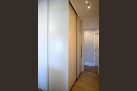 Apartamento à venda com 143m², 3 quartos e 3 vagas Apartamento à venda com 143m², 3 quartos e 3 vagasBanheiro Quarto 2 - Suite