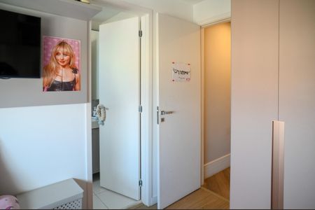 Apartamento à venda com 143m², 3 quartos e 3 vagas Apartamento à venda com 143m², 3 quartos e 3 vagasQuarto 3 - Suite
