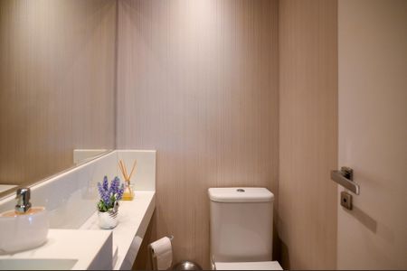 Apartamento à venda com 143m², 3 quartos e 3 vagas Apartamento à venda com 143m², 3 quartos e 3 vagasLavabo