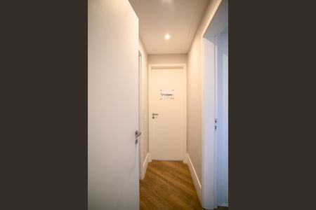 Apartamento à venda com 143m², 3 quartos e 3 vagas Apartamento à venda com 143m², 3 quartos e 3 vagasCorredor