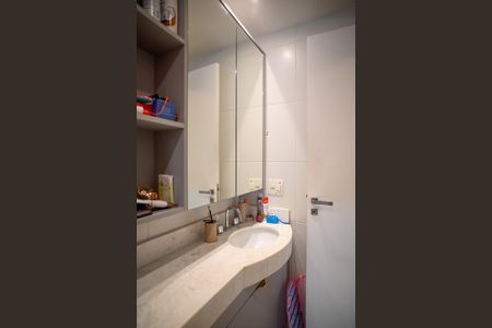 Apartamento à venda com 143m², 3 quartos e 3 vagas Apartamento à venda com 143m², 3 quartos e 3 vagasBanheiro Quarto 1 - Suite