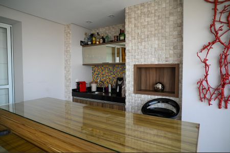 Apartamento à venda com 143m², 3 quartos e 3 vagas Apartamento à venda com 143m², 3 quartos e 3 vagasVaranda