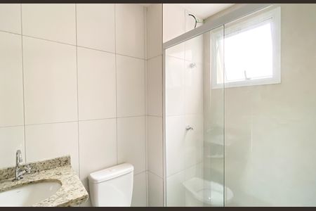 Banheiro  de apartamento para alugar com 1 quarto, 25m² em Vila Sao Geraldo, São Paulo