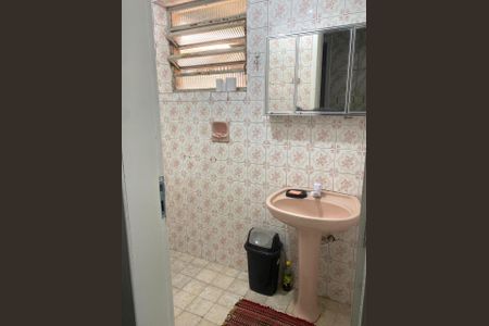 Casa para alugar com 100m², 2 quartos e sem vaga Casa para alugar com 100m², 2 quartos e sem vagaBanheiro