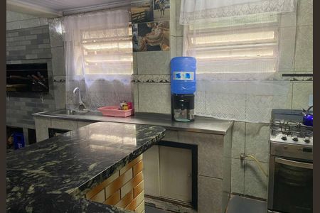 Cozinha de casa para alugar com 2 quartos, 100m² em Santo Antônio, Porto Alegre