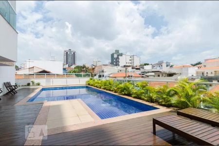 Apartamento à venda com 71m², 2 quartos e 2 vagas Apartamento à venda com 71m², 2 quartos e 2 vagasÁrea comum - Piscina