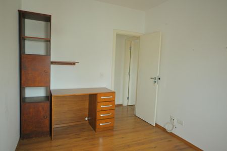 Apartamento à venda com 71m², 2 quartos e 2 vagasQuarto 2 